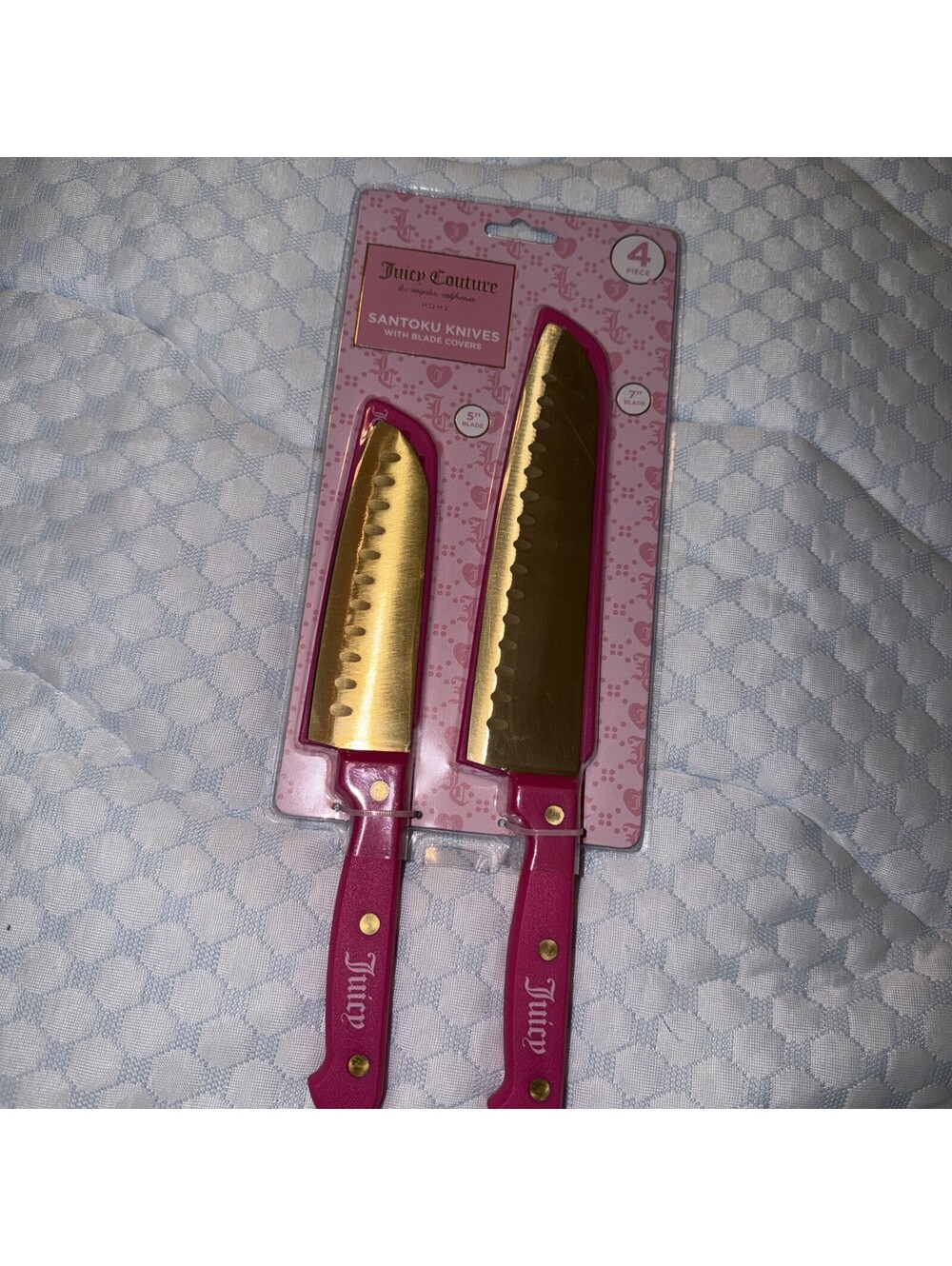 JUICY COUTURE 4 PIECE SANTOKU KNIVES JUICY COUTURE KNIFE SET  WITH COVERS NEW